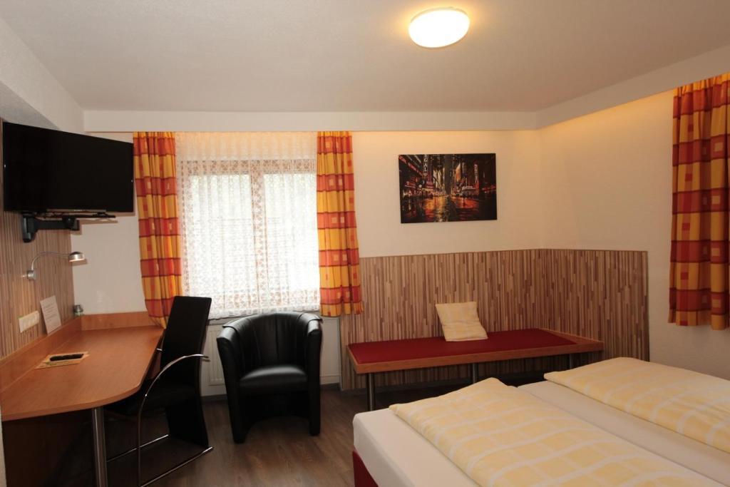 Hotel Krone Stuehlingen - Das Tor Zum Suedschwarzwald Esterno foto