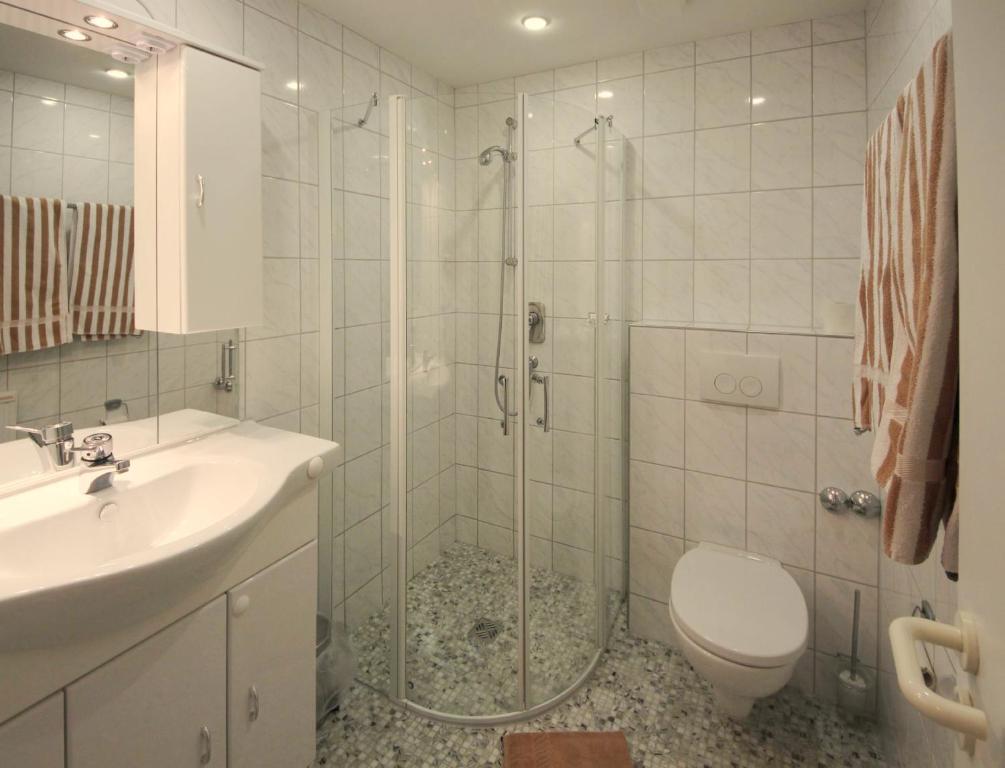 Hotel Krone Stuehlingen - Das Tor Zum Suedschwarzwald Esterno foto